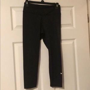 Women’s Nike One Crop Leggings M